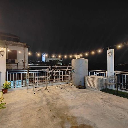 Sunshine House Otel George Town Dış mekan fotoğraf