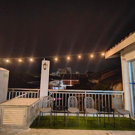 Sunshine House Otel George Town Dış mekan fotoğraf